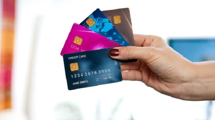 Thẻ tín dụng ngân hàng nào tốt & hoàn tiền nhiều nhất 2022