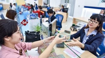 Cách rút tiền gửi tiết kiệm trước kỳ hạn đỡ thiệt nhất